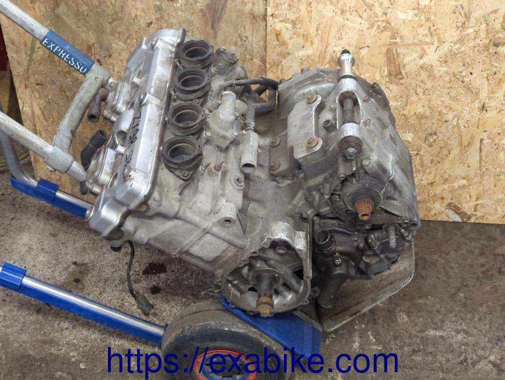engine Kawasaki ZX9R - photo 3