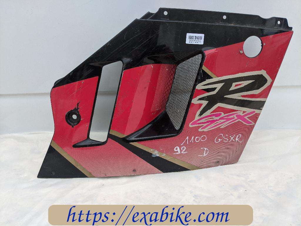 side fairing, middle right Suzuki GSXR 1100 - photo 1