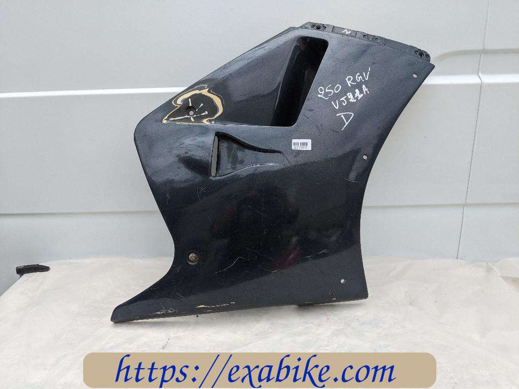 side fairing, right Suzuki RGV 250 - photo 1