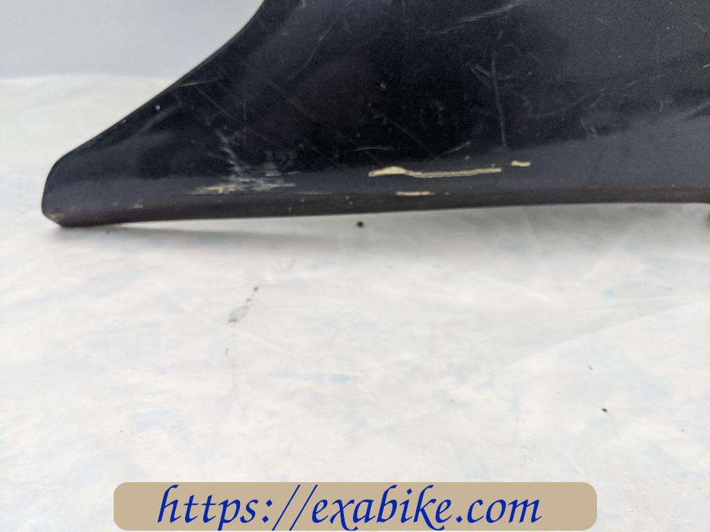 side fairing, right Suzuki RGV 250 - photo 2