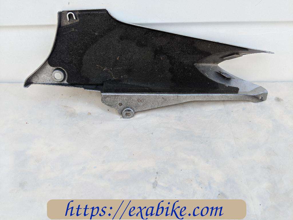 cowl, left Yamaha FJR 1300 - photo 2