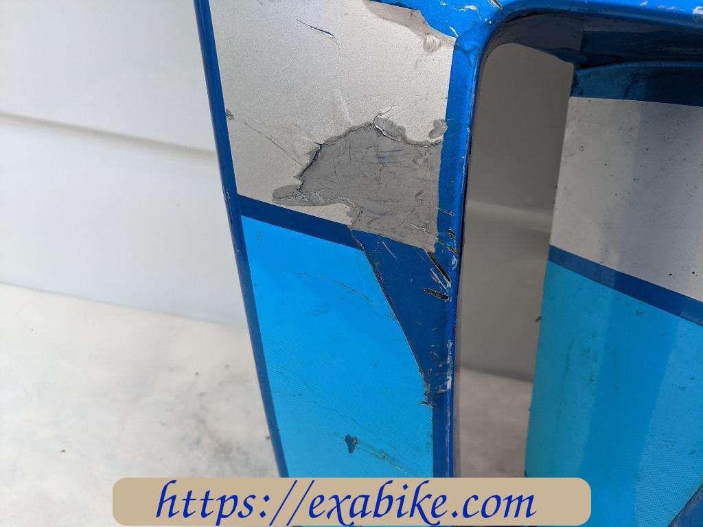 front cover, left Suzuki DR 800 - photo 3