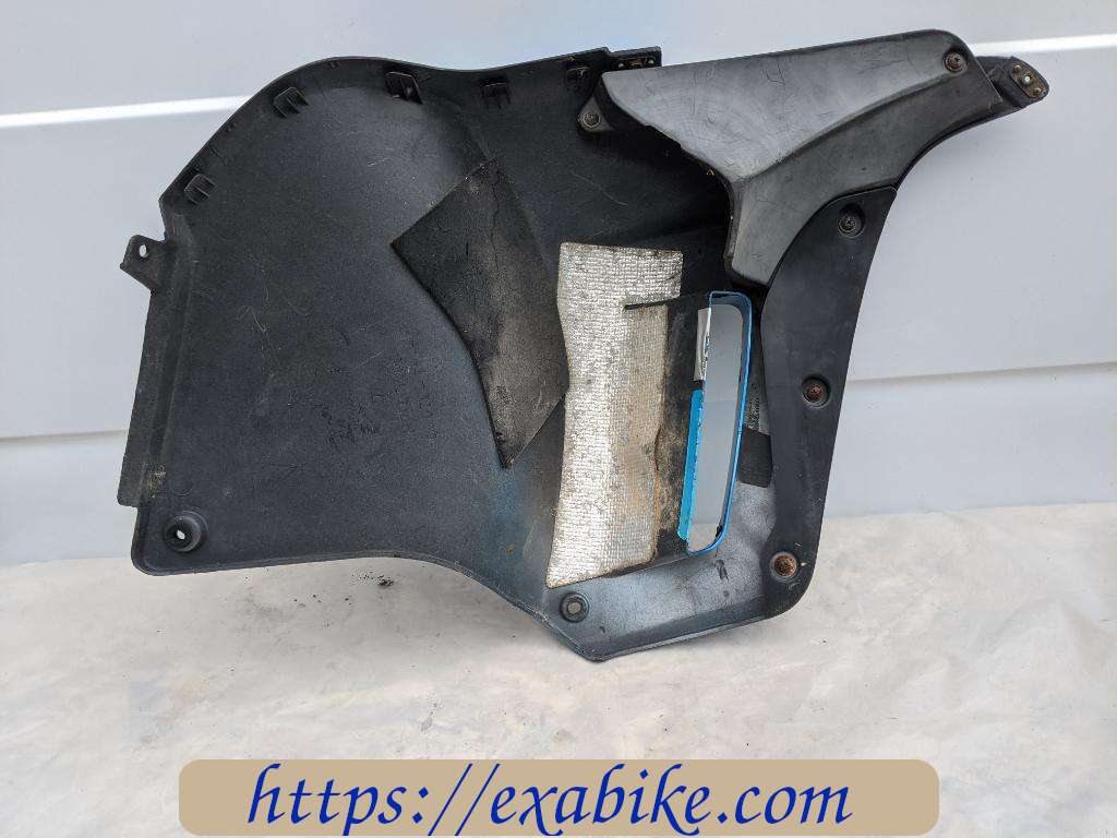 front cover, left Suzuki DR 800 - photo 4