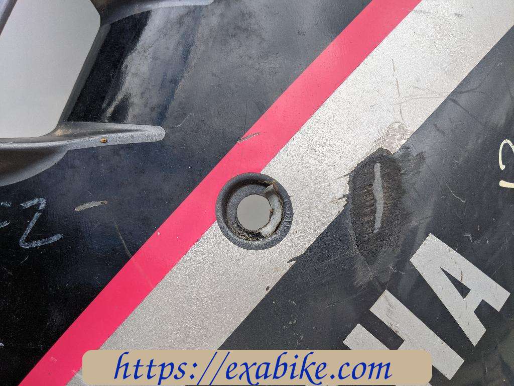 side fairing, right Yamaha FZ 750 - photo 3