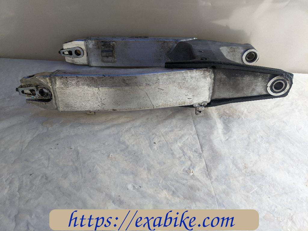 swingarm Honda CBR 600 - photo 1