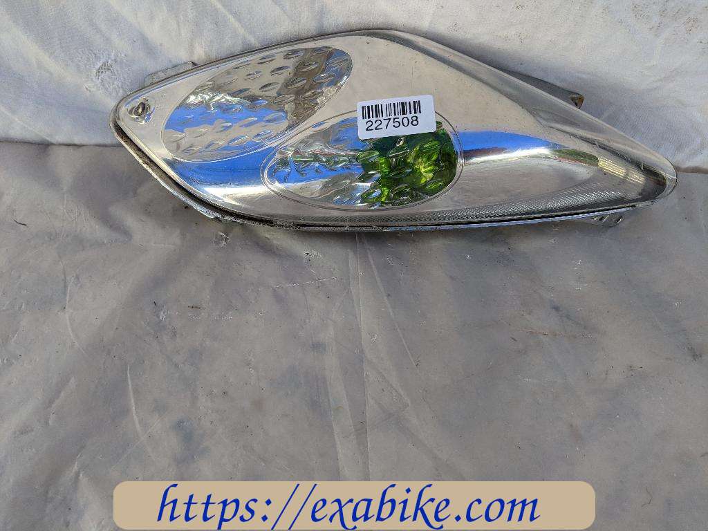 tail light, right Yamaha X-MAX 125 - photo 1