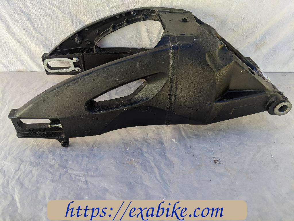 swingarm Suzuki GSXR 1000 - photo 2