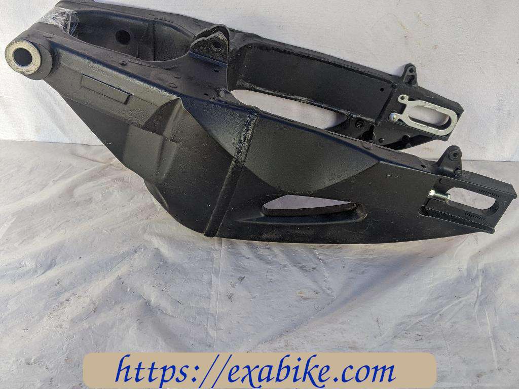 swingarm Suzuki GSXR 1000 - photo 3