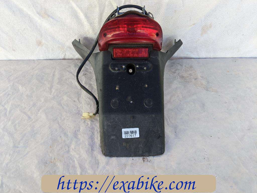 rear fender Honda Varadero 125 - photo 1