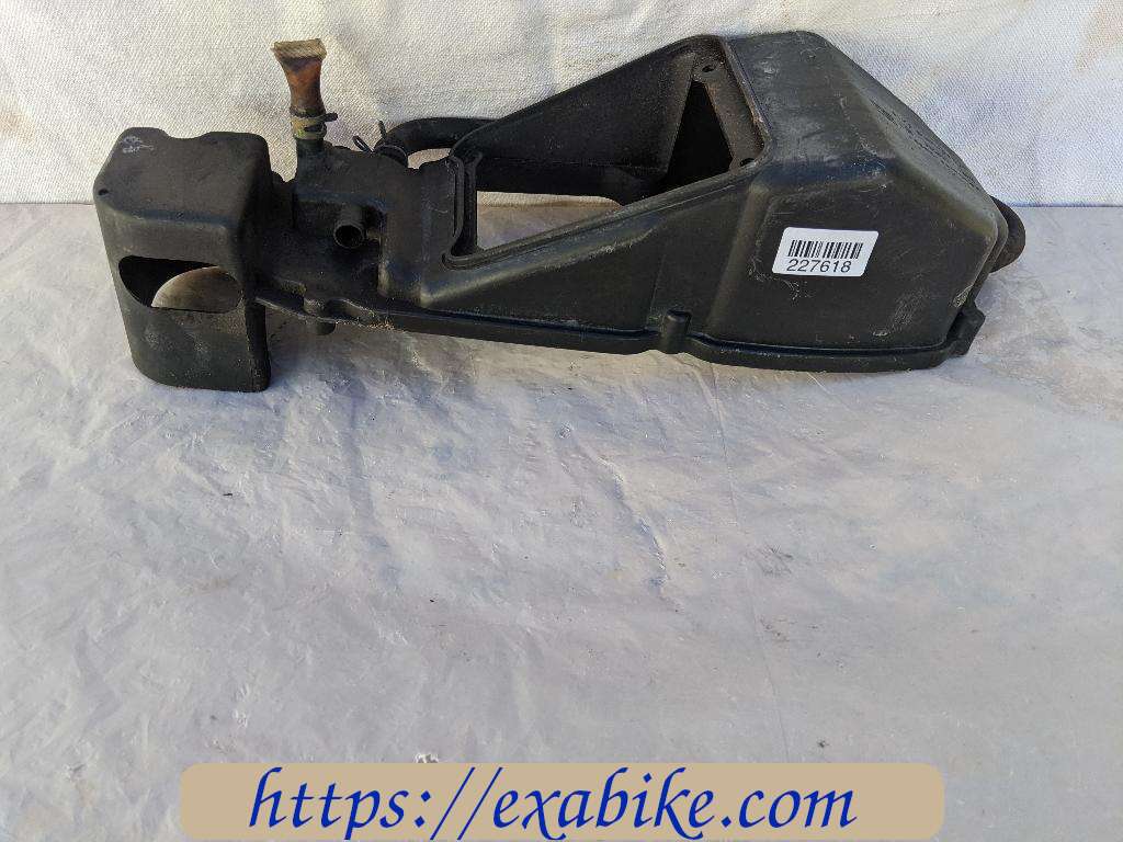 air cleaner box Honda Varadero 125 - photo 1