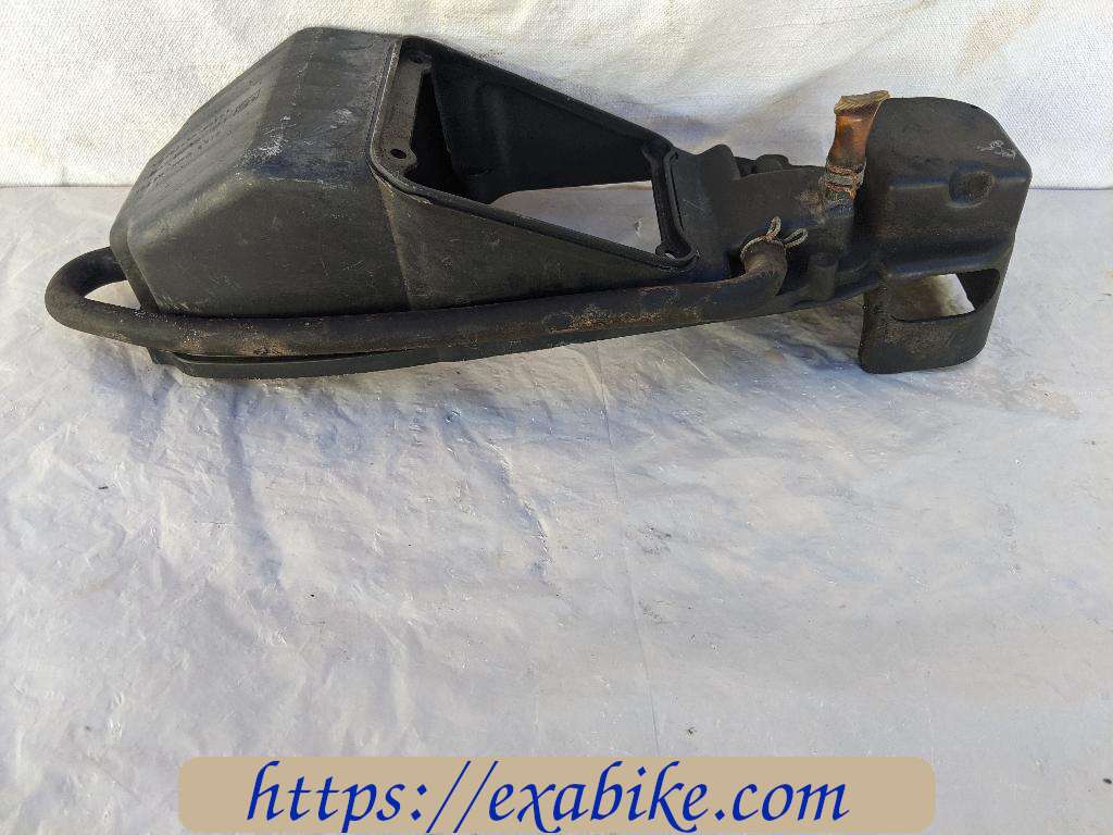 air cleaner box Honda Varadero 125 - photo 2