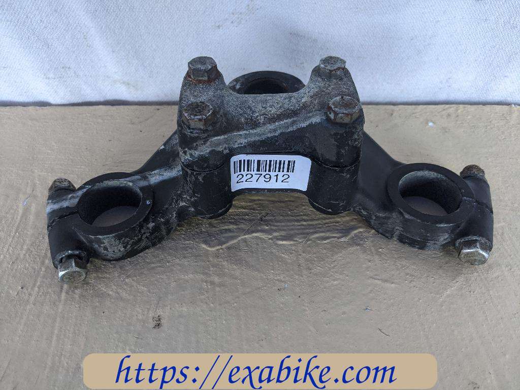 fork bracket, upper Yamaha RDX 125 - photo 1