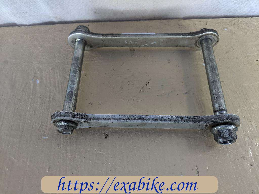 swingarm connecting joints Suzuki GSXR 600 - photo 2