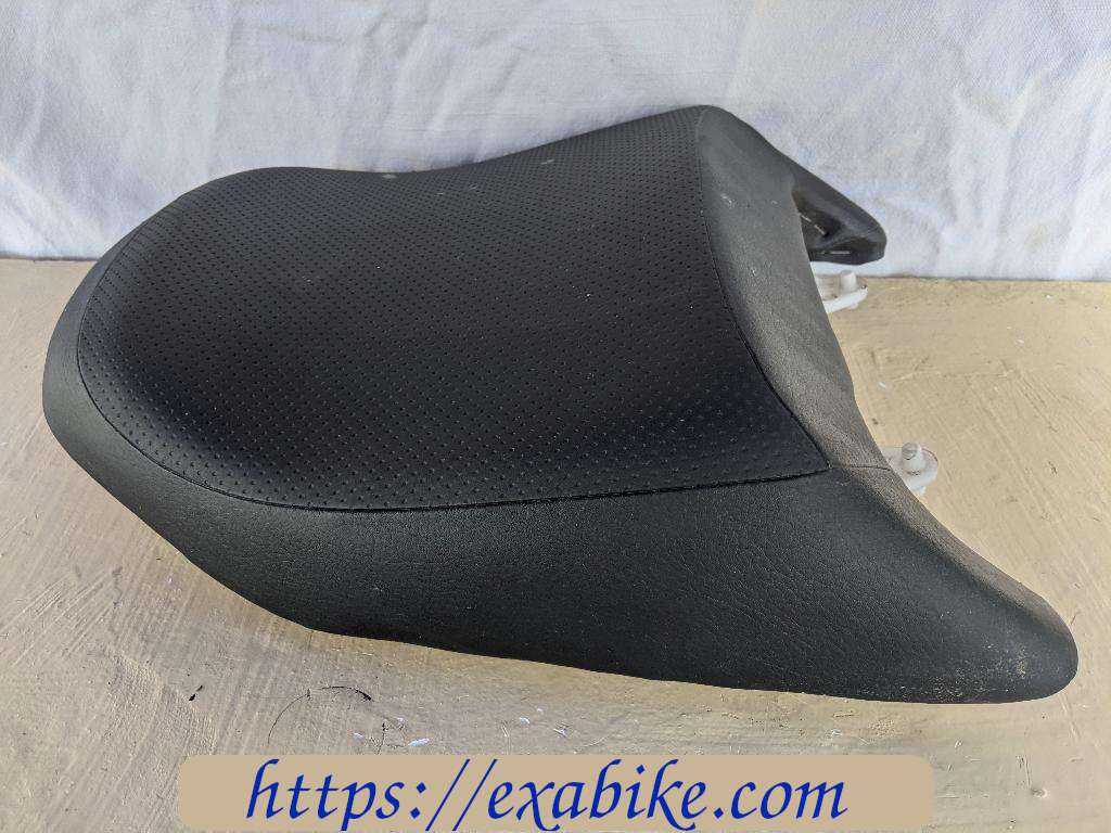 selle arrière Yamaha FJR 1300 - photo 1
