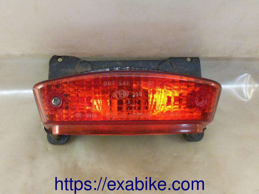 tail light Voir la photo ou référence modele a identifier - photo 1
