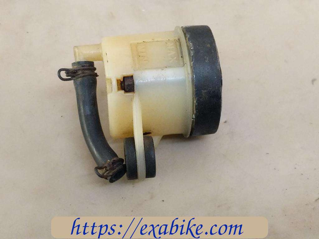 bocal de liquide de frein Honda CBR 900 - photo 1