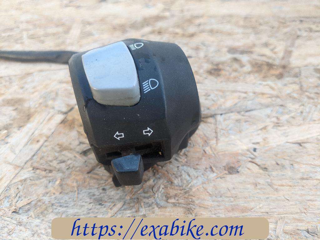 handle switch, left Yamaha YBR 125 - photo 1
