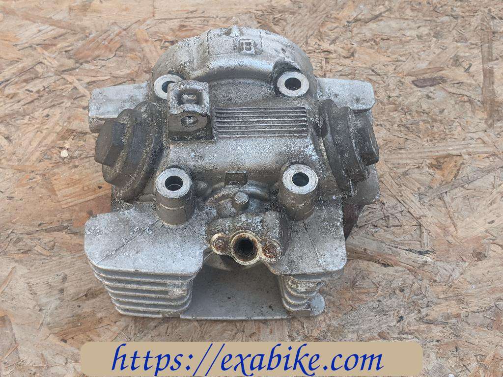 cylinder head Yamaha YBR 125 - photo 4