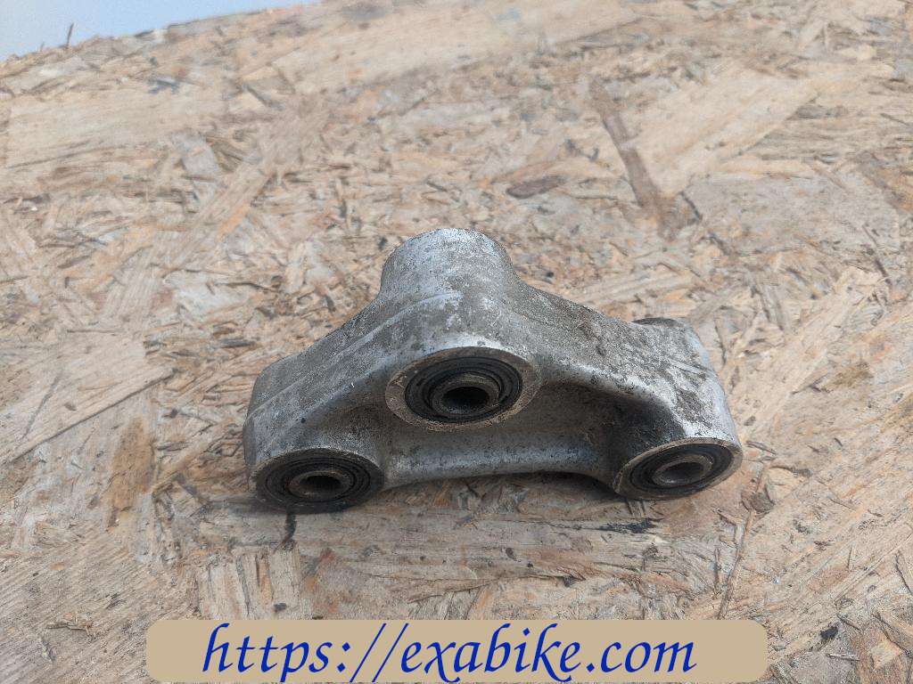 swingarm connecting Honda NSR 125 - photo 1
