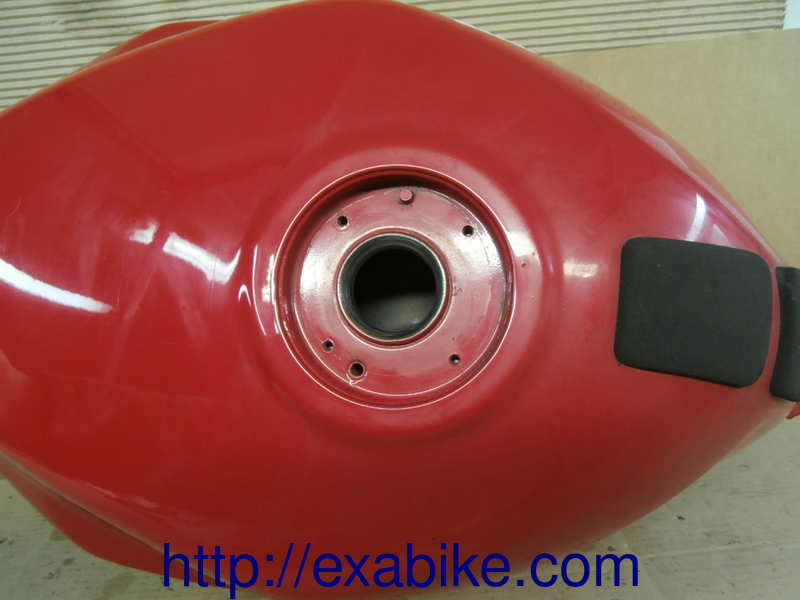 réservoir à essence Suzuki RF 600 - photo 3