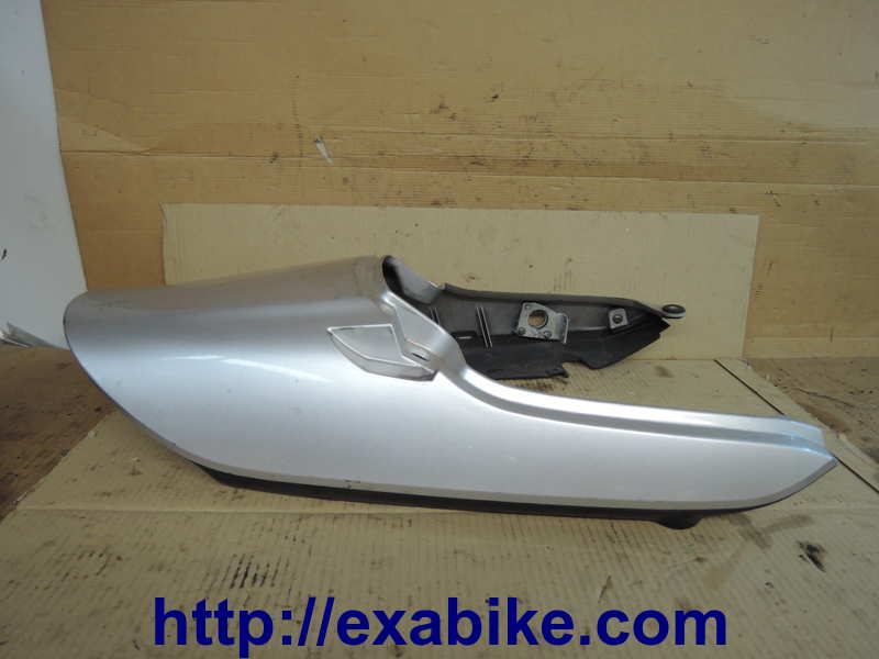 rear cowl Suzuki GSX 750 Inazuma - photo 1