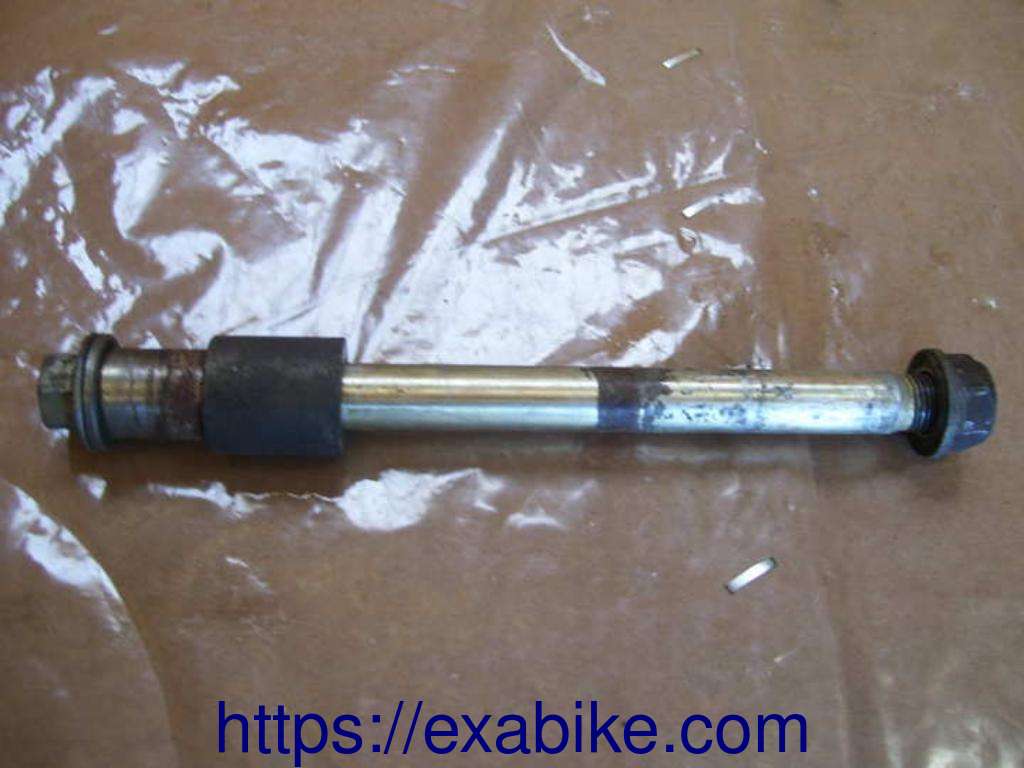 axe de roue arrière Kymco 125 Sector - photo 1