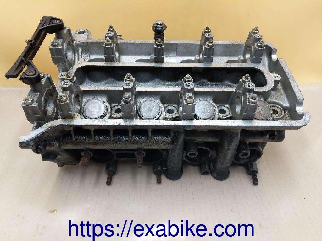 cylinder head (with valves) BMW K100RS - photo 1