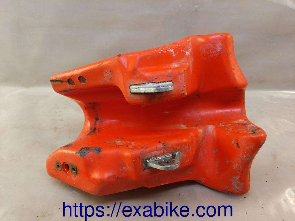 fuel tank Honda CR 125 - photo 3
