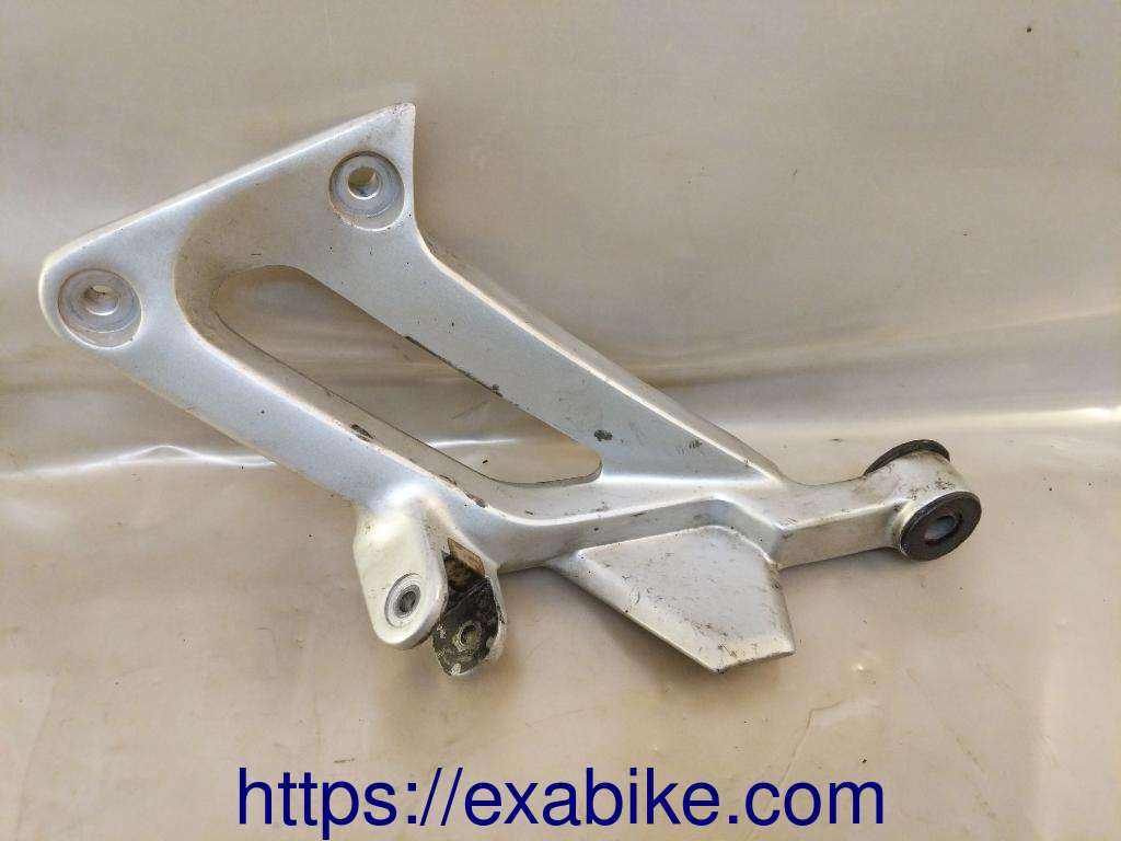 footrest plate, rear left Yamaha FJR 1300 - photo 1