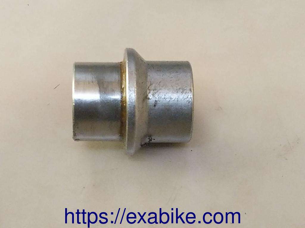 wheel spacer, rear Suzuki GS 500 - photo 1