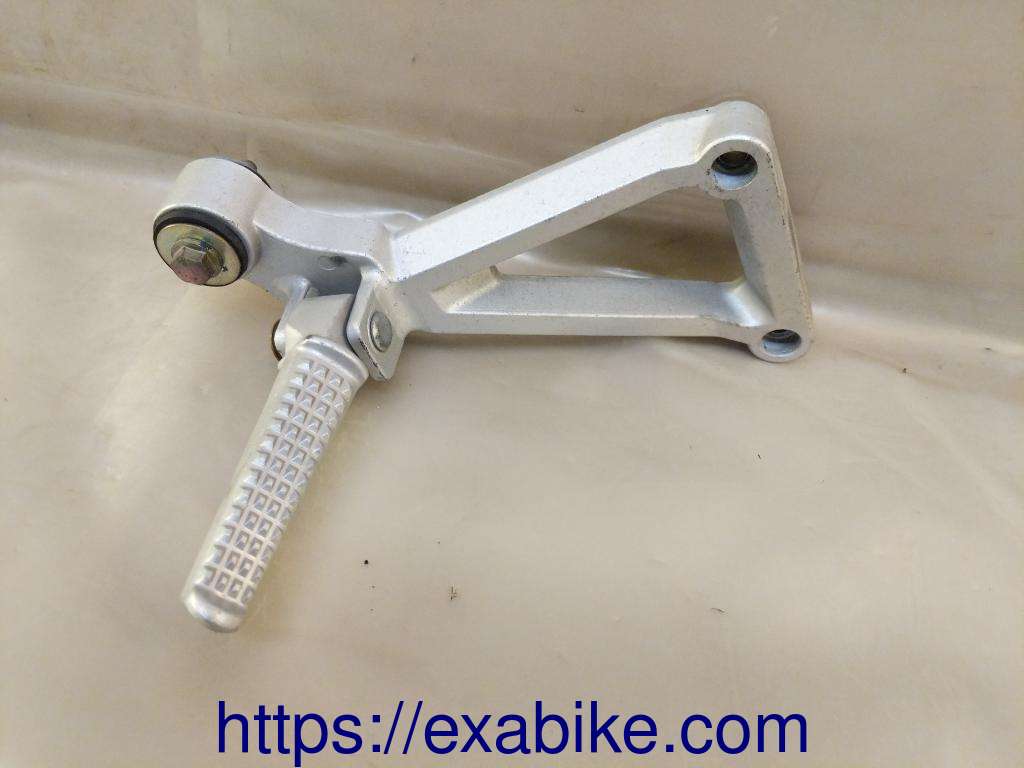 footrest plate, rear right Daelim VJ 125 Roadwin - photo 1
