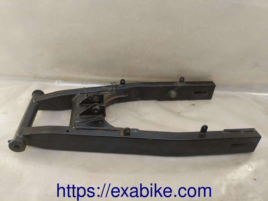 swingarm Daelim VJ 125 Roadwin - photo 2