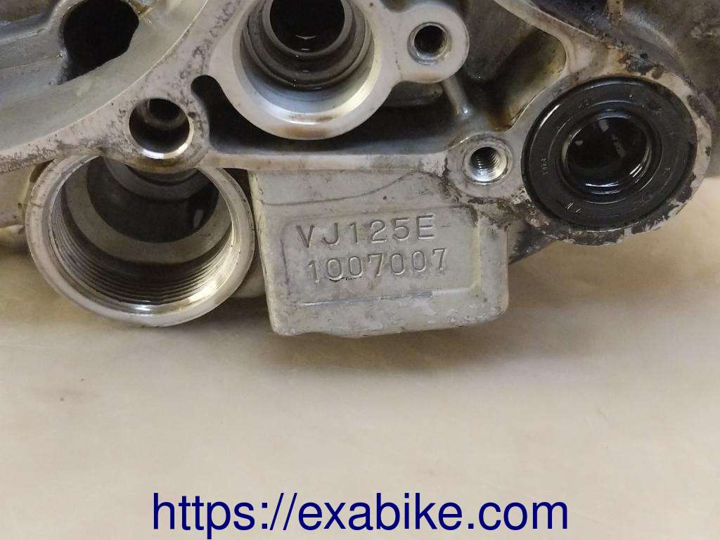crankcase Daelim VJ 125 Roadwin - photo 3