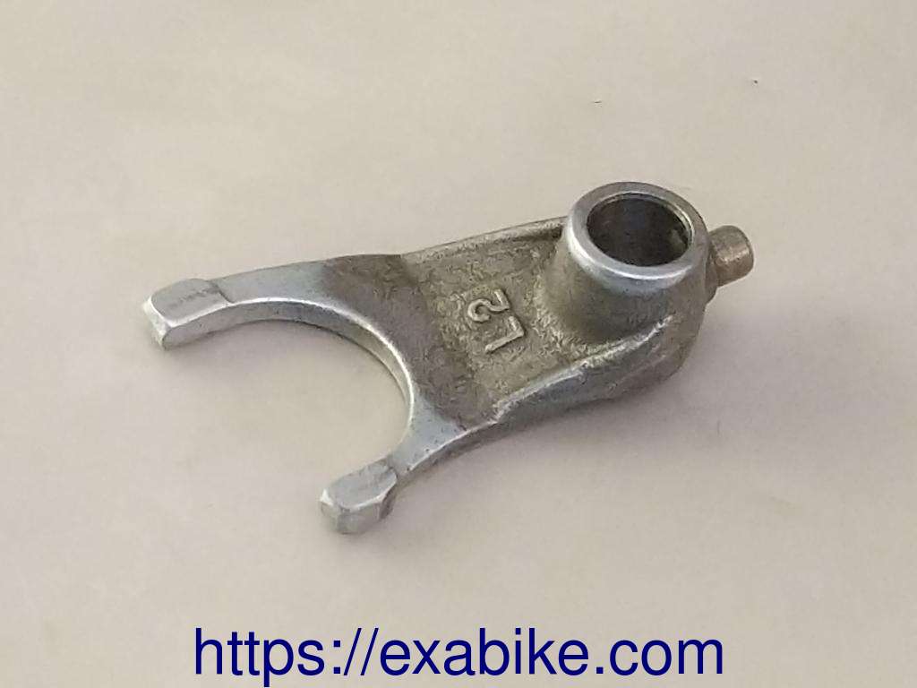 fourchette de boite Daelim VJ 125 Roadwin - photo 1