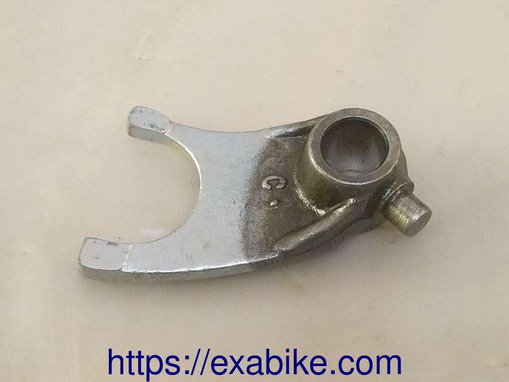 fourchette de boite Daelim VJ 125 Roadwin - photo 1