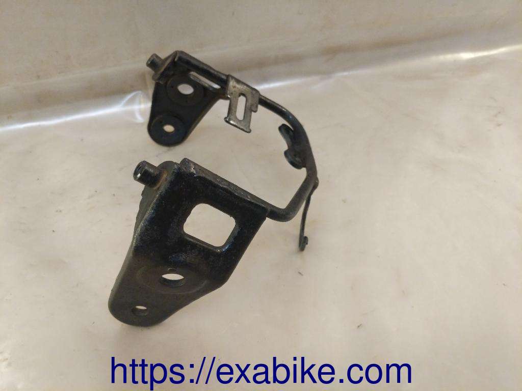 fairing bracket Yamaha XT 125 - photo 2
