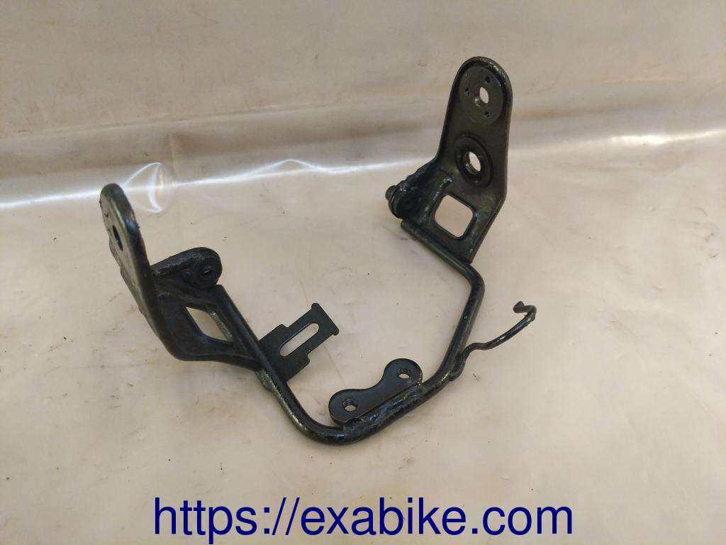 fairing bracket Yamaha XT 125 - photo 3