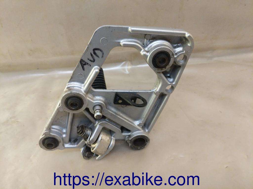 footrest plate,front right Suzuki GSXF 1100 - photo 2