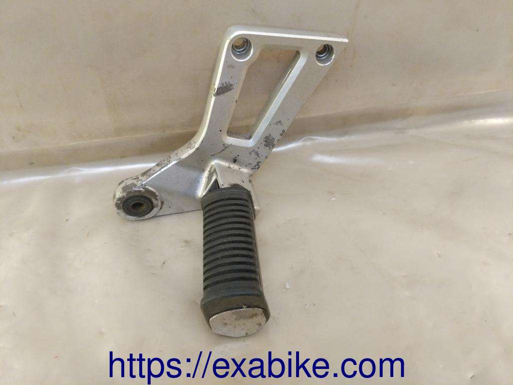 footrest plate, rear right Suzuki GSXF 1100 - photo 1
