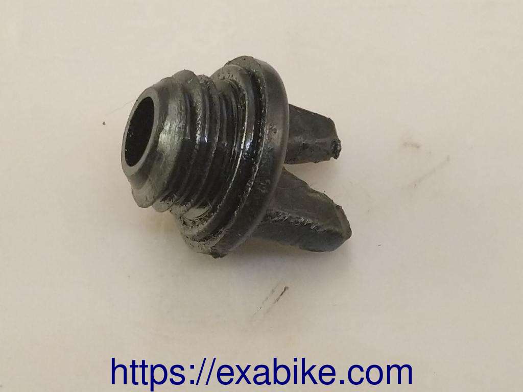 oil cap Yamaha XT 125 - photo 2