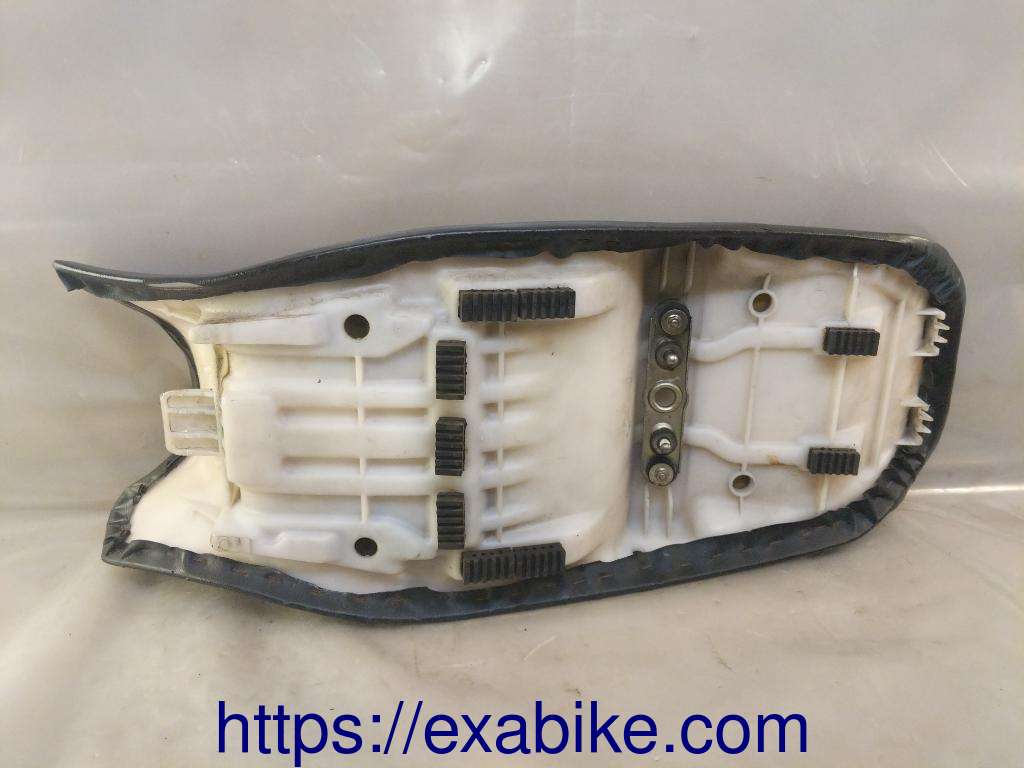 selle Suzuki GSXF 750 - photo 3