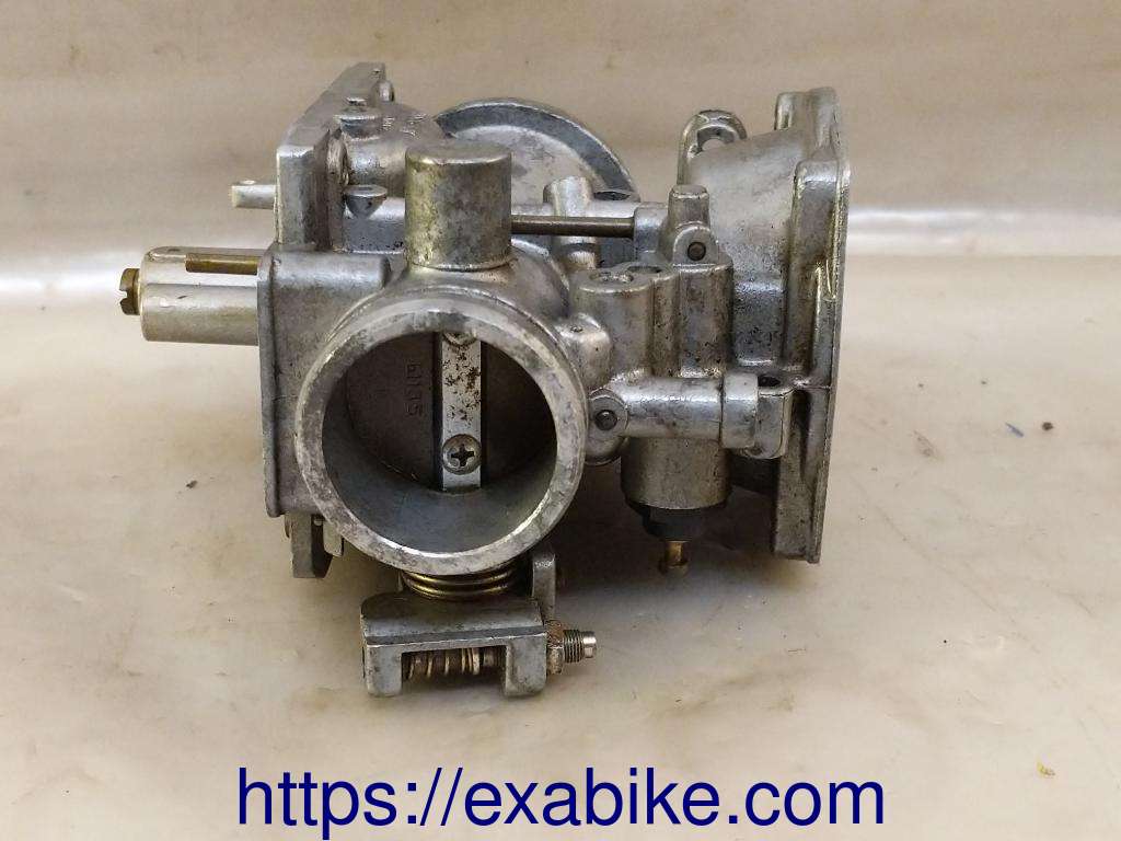 carburetor body Suzuki GSX 750 - photo 5