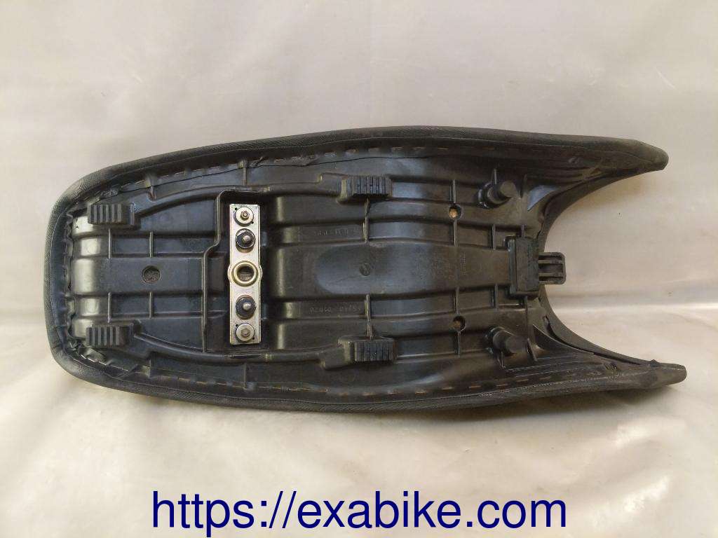 seat Suzuki GS 500 - photo 3