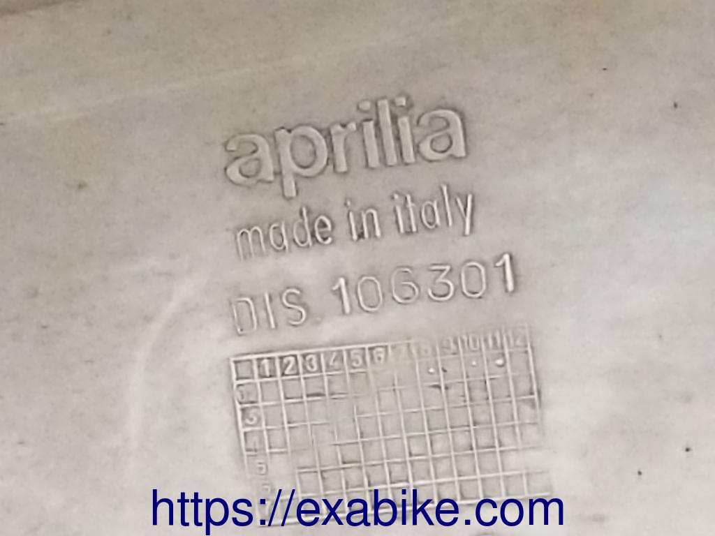 élément d'habillage arrière droit Aprilia 500 Scarabeo - photo 3