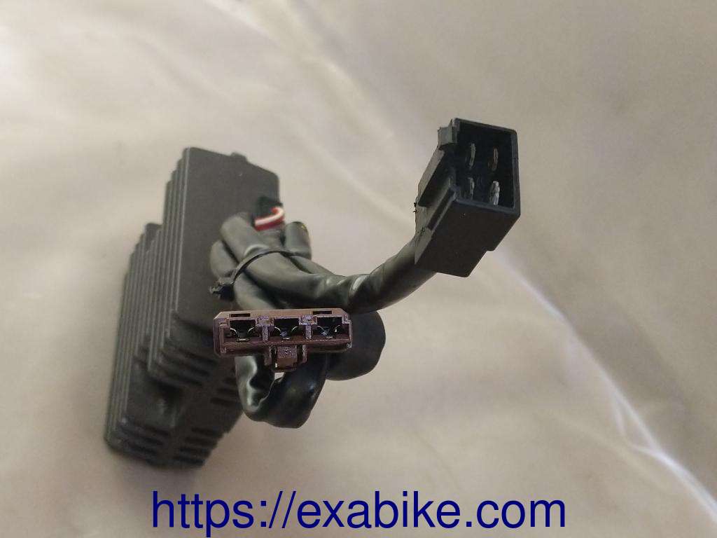 voltage regulator Aprilia 500 Scarabeo - photo 2