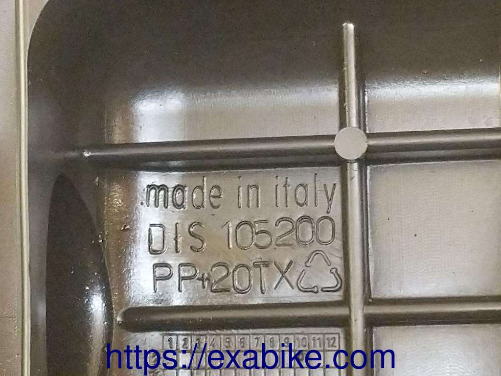air cleaner box cover Aprilia 500 Scarabeo - photo 3