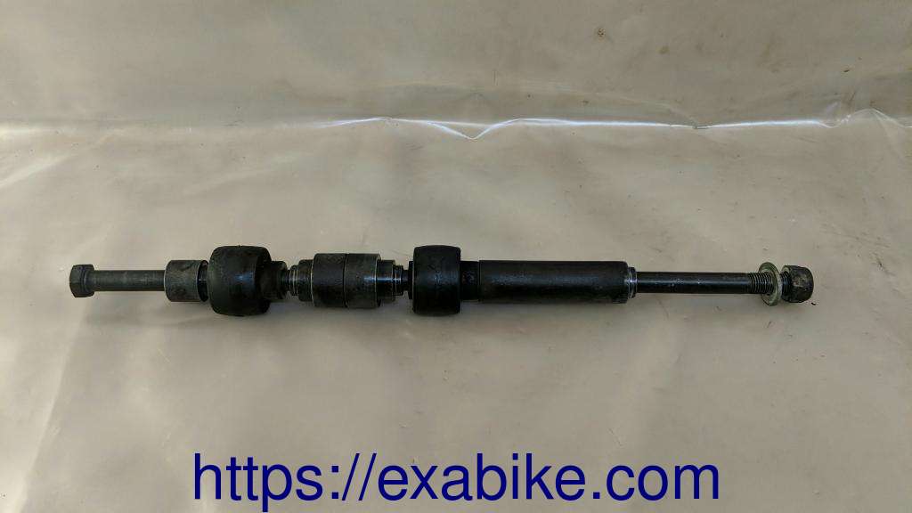 engine bolt Aprilia 500 Scarabeo - photo 1