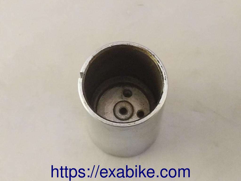 carburetor valve Suzuki GS 750 - photo 3