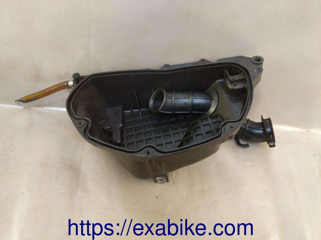air cleaner box Honda PCX 125 - photo 2