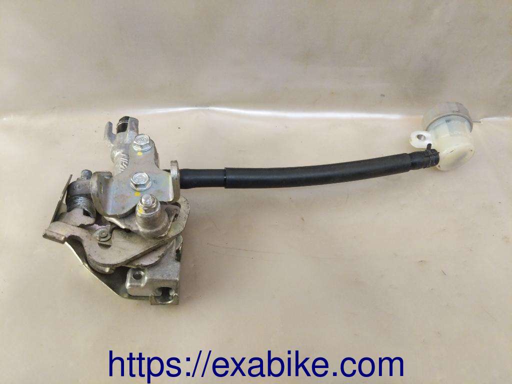 secondary master cylinder Honda PCX 125 - photo 2